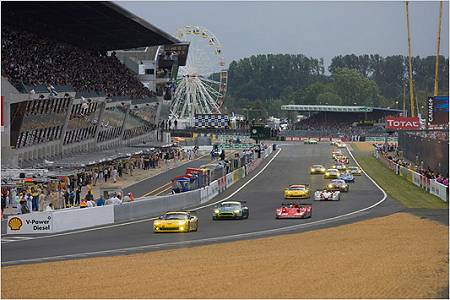 Le Mans racing